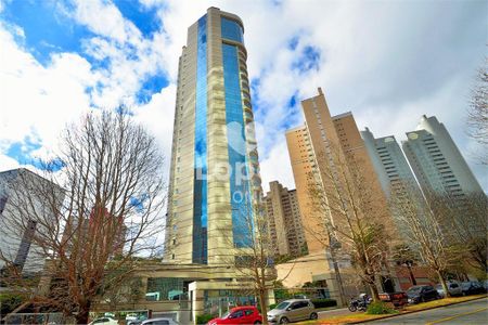 7_photo/94dce3c587.f87c5f63b588f4d4-ATLAS-6d29d194-914a-4321-a0f2-d707e4207d64.jpg de apartamento à venda com 4 quartos, 373m² em Campina do Siqueira, Curitiba