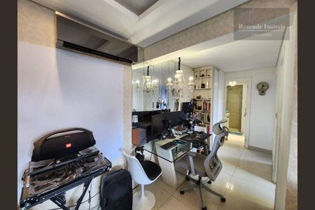 8_photo/94dce3c64b.24aa79d829da5832-ATLAS-13931c3f-e55b-43bc-8ea7-db5679329d6d.jpg de apartamento à venda com 2 quartos, 52m² em Seminário, Curitiba