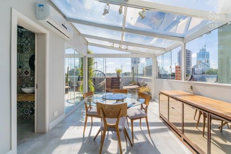 26_photo/94dce3c6c5.812b491a1cbd83ee-ATLAS-40d38919-b3ed-40ca-8fe1-a6f8e8e0f92e.jpg de apartamento à venda com 4 quartos, 190m² em Campina do Siqueira, Curitiba