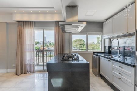 5_photo/94dce3c6c5.812b491a1cbd83ee-ATLAS-640d4f47-5591-4e3d-9cf3-d911aeb257ca.jpg de apartamento à venda com 4 quartos, 190m² em Campina do Siqueira, Curitiba