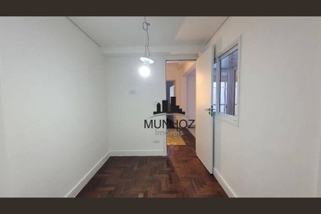 3_photo/94dce3c6c5.fb9ea731431cbe58-ATLAS-eb5a8baf-43c0-40c5-8ab1-bd4f8d6e6238.jpg de apartamento à venda com 2 quartos, 50m² em Campina do Siqueira, Curitiba