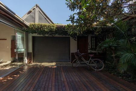 9_photo/94dce3c6e1.8cc1b0317e58a656-ATLAS-e96b632e-2fde-4fe8-b3b2-03bc4d6ea73c.jpg de casa à venda com 3 quartos, 255m² em Campina do Siqueira, Curitiba