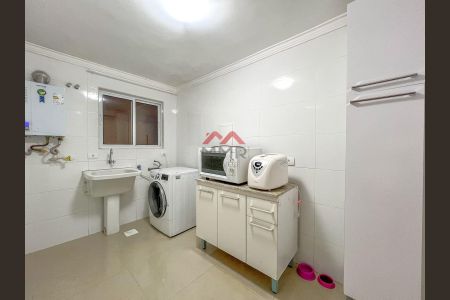 23_photo/94dce3c72b.7d44486df2fbe63f-ATLAS-7aff6491-55ef-402a-95bd-359f7de3efd6.jpg de casa à venda com 3 quartos, 162m² em Campina do Siqueira, Curitiba