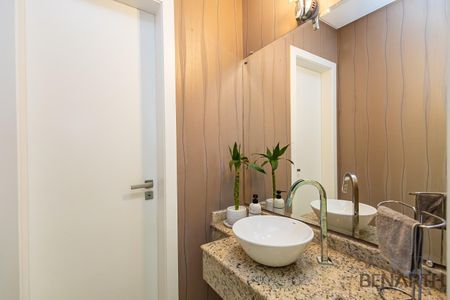 6_photo/94dce3c733.f0d246bad4da1cd5-ATLAS-5982d034-a6d8-47e8-bf2f-649df36c0434.jpg de casa à venda com 4 quartos, 215m² em Campina do Siqueira, Curitiba