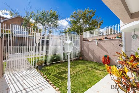 41_photo/94dce3c733.f0d246bad4da1cd5-ATLAS-6341b5ae-4332-40b6-8822-9b2fa619cd5c.jpg de casa à venda com 4 quartos, 215m² em Campina do Siqueira, Curitiba