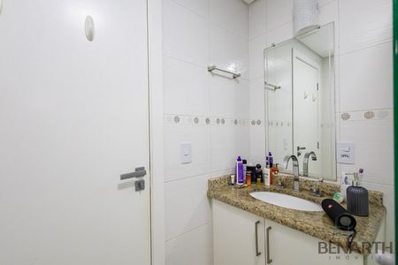 36_photo/94dce3c733.f0d246bad4da1cd5-ATLAS-83bfcf00-cac5-4e37-8a47-2b82edfd12ca.jpg de casa à venda com 4 quartos, 215m² em Campina do Siqueira, Curitiba