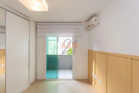 23_photo/94dce3c73b.751bca41ac608a7d-ATLAS-7f80a3fc-326e-48b0-9c38-295a33afe6ec.jpg de casa à venda com 3 quartos, 212m² em Campina do Siqueira, Curitiba