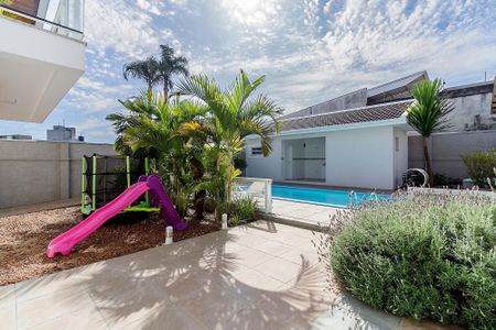 8_photo/94dce3c753.621ee2e78907adfc-ATLAS-551f61cd-9af3-4c2e-8c23-a4fa645adbcf.jpg de casa à venda com 4 quartos, 341m² em Campina do Siqueira, Curitiba