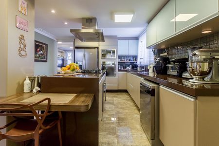 12_photo/94dce3c753.621ee2e78907adfc-ATLAS-7f76e280-dae7-4948-9f17-7bbd2b85b90b.jpg de casa à venda com 4 quartos, 341m² em Campina do Siqueira, Curitiba