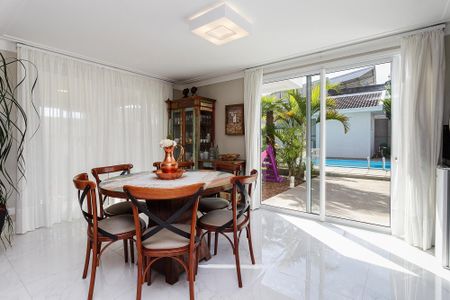 10_photo/94dce3c753.621ee2e78907adfc-ATLAS-e4d8e2f2-9934-44de-9ca8-1b071f6a690b.jpg de casa à venda com 4 quartos, 341m² em Campina do Siqueira, Curitiba