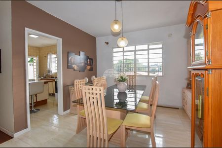 10_photo/94dce3c763.c06c3c5dbfc3661b-ATLAS-caa051a0-df8b-4c6b-8b5e-9404e66b69e8.jpg de casa à venda com 5 quartos, 280m² em Campina do Siqueira, Curitiba