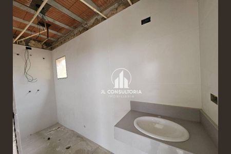 2_photo/94dce3c777.8d6ea2c275501b41-ATLAS-35e14b94-67f8-4bfd-8756-07c6326c8dca.jpg de casa à venda com 3 quartos, 177m² em Seminário, Curitiba