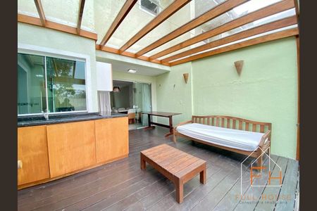 6_photo/94dce3c865.04c16ff0d284adb7-ATLAS-2ab062bc-59fb-43b7-954f-2e471240b4be.jpg de casa à venda com 4 quartos, 174m² em Campina do Siqueira, Curitiba