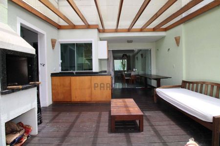 5_photo/94dce3c865.ce88d5e3252903d7-ATLAS-56d536de-e7a8-46c4-9df2-5a5dd4ca2265.jpg de casa à venda com 3 quartos, 154m² em Campina do Siqueira, Curitiba