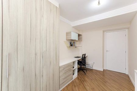 4_photo/94dce3c8a5.1ec89c7cbdfc8b9a-ATLAS-22479962-6f7b-4a68-8acd-21c710c7ab6a.jpg de casa à venda com 4 quartos, 185m² em Campina do Siqueira, Curitiba