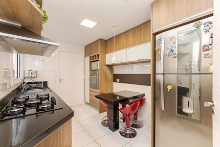 5_photo/94dce3c8a5.1ec89c7cbdfc8b9a-ATLAS-95eaf464-e288-472e-8d06-b324f2bf2d22.jpg de casa à venda com 4 quartos, 185m² em Campina do Siqueira, Curitiba