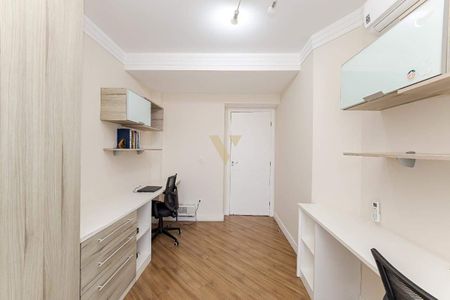 8_photo/94dce3c8a5.1ec89c7cbdfc8b9a-ATLAS-9aef6a39-da5d-48d2-8711-97e93821a514.jpg de casa à venda com 4 quartos, 185m² em Campina do Siqueira, Curitiba