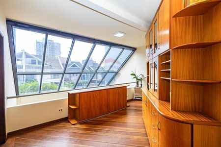 20_photo/94dce3c8c9.f469cfda097b0aa9-ATLAS-45ed837e-518f-46fa-b63f-5eeee0c2c946.jpg de casa à venda com 4 quartos, 381m² em Campina do Siqueira, Curitiba