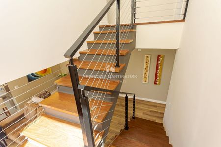 47_photo/94dce3c8d1.51999c4674fcdd34-ATLAS-7a7f2145-3793-40a0-8e39-87bf3b2a177e.jpg de casa à venda com 3 quartos, 182m² em Campina do Siqueira, Curitiba