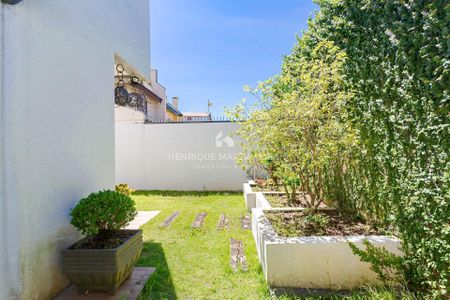 6_photo/94dce3c8d1.51999c4674fcdd34-ATLAS-853fe67e-8a0a-4fed-affb-b8548b7b08f7.jpg de casa à venda com 3 quartos, 182m² em Campina do Siqueira, Curitiba