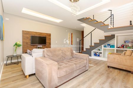 18_photo/94dce3c8d1.51999c4674fcdd34-ATLAS-a0a22321-d372-49cc-8e5d-139f8bcd1290.jpg de casa à venda com 3 quartos, 182m² em Campina do Siqueira, Curitiba