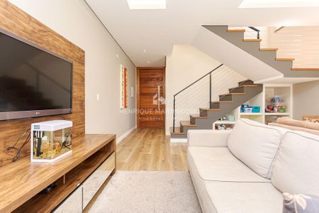 14_photo/94dce3c8d1.51999c4674fcdd34-ATLAS-bbfcc9d6-32f2-4e76-9aad-58458e5b1924.jpg de casa à venda com 3 quartos, 182m² em Campina do Siqueira, Curitiba