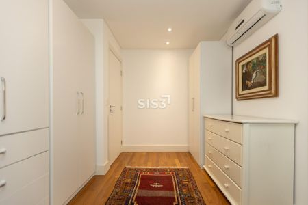 9_photo/94dce3ca17.c7d7bae8882985a5-ATLAS-4ee9e9e8-1c99-4d2e-bc5f-1c9801575460.jpg de apartamento à venda com 3 quartos, 307m² em Mossunguê, Curitiba