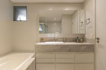 14_photo/94dce3ca17.c7d7bae8882985a5-ATLAS-5c202429-fb23-4cce-b2ca-d12f70be2f0e.jpg de apartamento à venda com 3 quartos, 307m² em Mossunguê, Curitiba