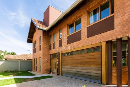 29_photo/94dce3caab.e55d5649294f0132-ATLAS-ffb65956-e7d5-4186-abaa-239fe4b0b0b2.jpg de casa à venda com 3 quartos, 278m² em Campo Comprido, Curitiba