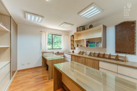 19_photo/94dce3cb17.7a37549eceeba21f-ATLAS-0bfb02a4-2ba7-4604-bad3-7cfbdfb2ffd1.jpg de casa à venda com 6 quartos, 353m² em Mossunguê, Curitiba