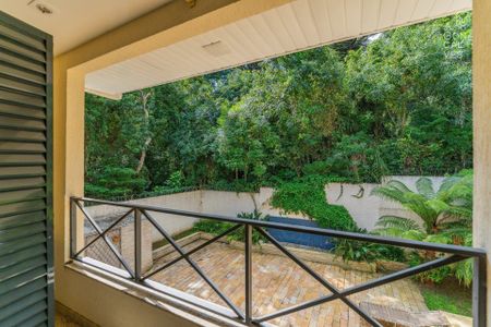 34_photo/94dce3cb17.7a37549eceeba21f-ATLAS-cee7bc1e-5bf2-4583-b7a5-b510377f4b5e.jpg de casa à venda com 6 quartos, 353m² em Mossunguê, Curitiba