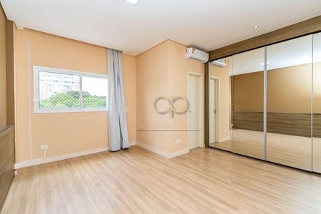 3_photo/94dce3cbcf.3e65205dcd4d612b-ATLAS-0d9ef5ed-ba2a-40ee-bf31-9a2be8c25d54.jpg de apartamento à venda com 4 quartos, 185m² em Mossunguê, Curitiba