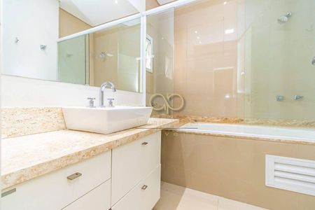 12_photo/94dce3cbcf.3e65205dcd4d612b-ATLAS-ebb9dac9-832b-4629-bafd-ab7e052d8c09.jpg de apartamento à venda com 4 quartos, 185m² em Mossunguê, Curitiba