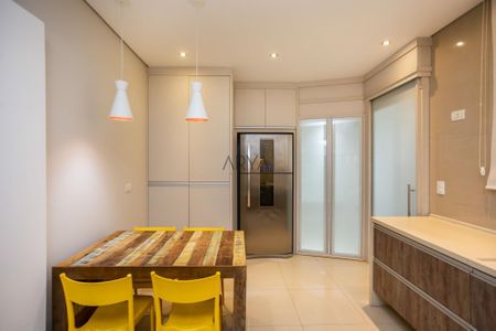 9_photo/94dce3cbcf.e2caaa8729f58b1a-ATLAS-442fe8ff-82b2-4236-a909-1121656fb93c.jpg de apartamento à venda com 4 quartos, 185m² em Mossunguê, Curitiba