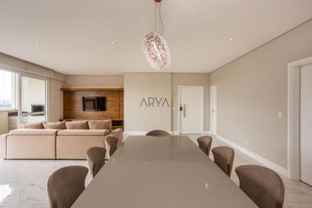 3_photo/94dce3cbcf.e2caaa8729f58b1a-ATLAS-7ea1e7ab-7f10-4ea6-8f16-3abd9ab724e1.jpg de apartamento à venda com 4 quartos, 185m² em Mossunguê, Curitiba