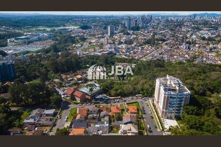 7_photo/94dce3cbe7.4ecd14d874f51e57-ATLAS-1eecc68e-bea9-4482-8cc6-c61dc423394e.jpg de casa à venda com 3 quartos, 196m² em Mossunguê, Curitiba