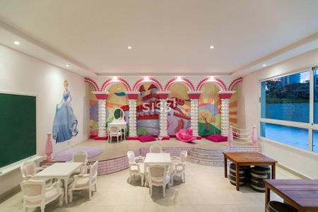 2_photo/94dce3cc25.eccb6ab394347ece-ATLAS-0bbf437d-a0a3-4408-a263-3443c77e68f5.jpg de apartamento à venda com 3 quartos, 224m² em Mossunguê, Curitiba