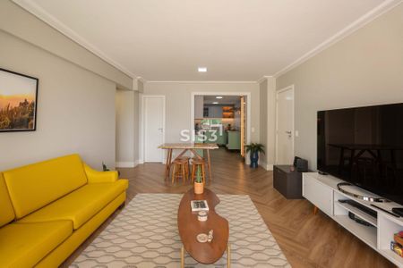 5_photo/94dce3cc25.eccb6ab394347ece-ATLAS-d6a1cd37-b460-4e57-9f60-ff704a805faa.jpg de apartamento à venda com 3 quartos, 224m² em Mossunguê, Curitiba