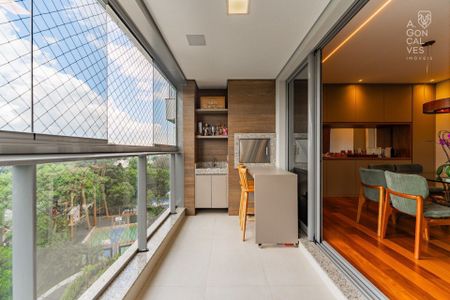 7_photo/94dce3ccfd.9c351b54af980506-ATLAS-3671397a-e802-4f3d-b6ab-446e10a9e30c.jpg de apartamento à venda com 3 quartos, 174m² em Mossunguê, Curitiba