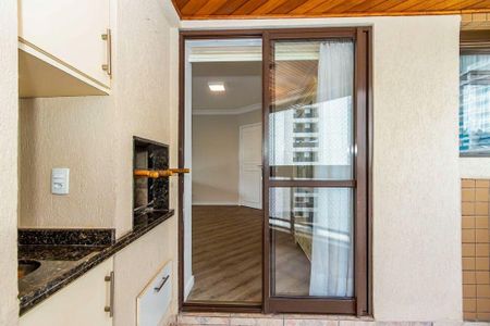 12_photo/94dce3cd5d.01864749b3d36d6f-ATLAS-4d7da2ad-3fd2-40c3-880a-46047d69c24f.jpg de apartamento para alugar com 3 quartos, 97m² em Campina do Siqueira, Curitiba