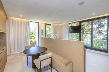 45_photo/94dce3cd81.0c3282d5d4e032e8-ATLAS-0ff3b4cb-6d32-4e5a-b4b0-af7fd3152cbd.jpg de apartamento à venda com 4 quartos, 397m² em Mossunguê, Curitiba