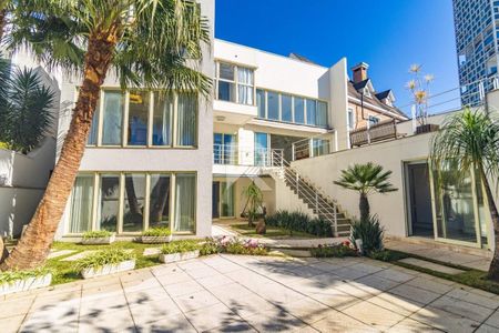 2_photo/94dce3cda1.8280fc8df53f6233-ATLAS-2a4aaa35-1b3d-40ff-84ae-b3a93e5dccca.jpg de casa à venda com 4 quartos, 420m² em Mossunguê, Curitiba