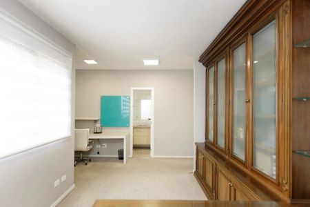 31_photo/94dce3cded.ee31d1fd9df23408-ATLAS-b3ee9dcd-b356-4843-87a6-04e9e08096e4.jpg de apartamento à venda com 4 quartos, 407m² em Mossunguê, Curitiba