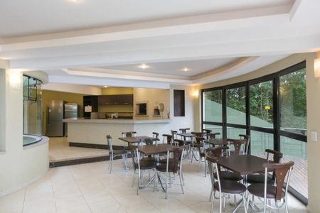 43_photo/94dce3cded.ee31d1fd9df23408-ATLAS-ce2ca77c-2f14-4f95-88c8-5b82422bfcea.jpg de apartamento à venda com 4 quartos, 407m² em Mossunguê, Curitiba