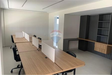 17_photo/94dce3cf27.0b889e304cfb73be-ATLAS-cf29250d-c4a1-42b3-a7f0-49f8e225d20f.jpg de apartamento à venda com 2 quartos, 48m² em Campina do Siqueira, Curitiba