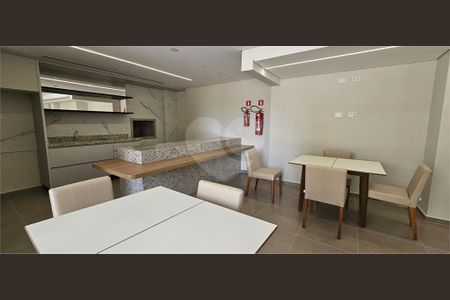 3_photo/94dce3cf27.a22005448e98a483-ATLAS-0dcd8aad-9196-4bff-8037-9c7fb0c05e30.jpg de apartamento à venda com 2 quartos, 48m² em Campina do Siqueira, Curitiba