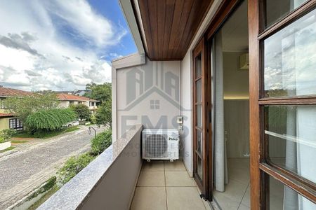 3_photo/94dce3cf49.2d3ac289e0c8b5b7-ATLAS-48161d0c-db6a-494b-9e28-3267a6a71ea8.jpg de casa à venda com 3 quartos, 155m² em Campina do Siqueira, Curitiba