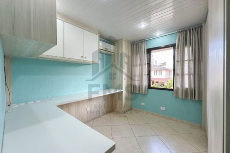 6_photo/94dce3cf49.2d3ac289e0c8b5b7-ATLAS-59f07549-9084-4033-b4c5-65b30385fb13.jpg de casa à venda com 3 quartos, 155m² em Campina do Siqueira, Curitiba