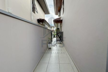 27_photo/94dce3cf49.2d3ac289e0c8b5b7-ATLAS-9d93d3d2-71dd-43f5-b00d-5a6b87ad6343.jpg de casa à venda com 3 quartos, 155m² em Campina do Siqueira, Curitiba