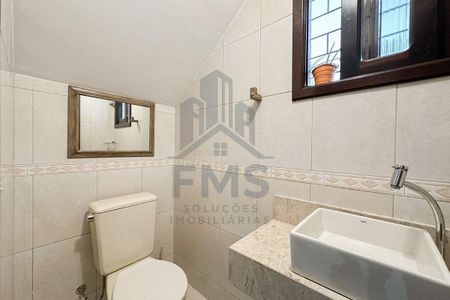 9_photo/94dce3cf49.2d3ac289e0c8b5b7-ATLAS-b7ecdebd-59f6-4bb3-92b2-40ba03520be0.jpg de casa à venda com 3 quartos, 155m² em Campina do Siqueira, Curitiba